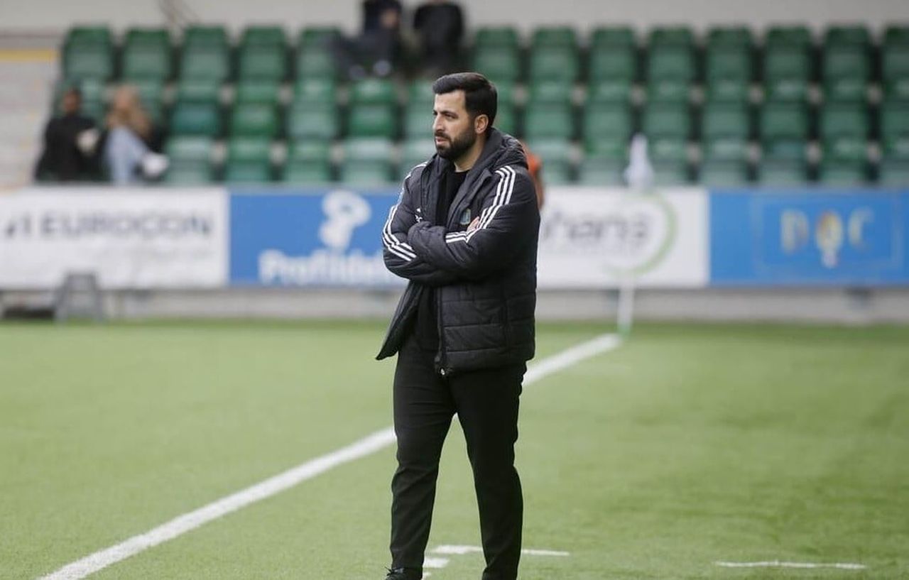 FENERBAHÇE’NİN YENİ TRANSFERİ KOJO PEPRAH OPPONG’UN İSVEÇ’TE FORMASINI GİYDİĞİ GIF SUNDSVALL...