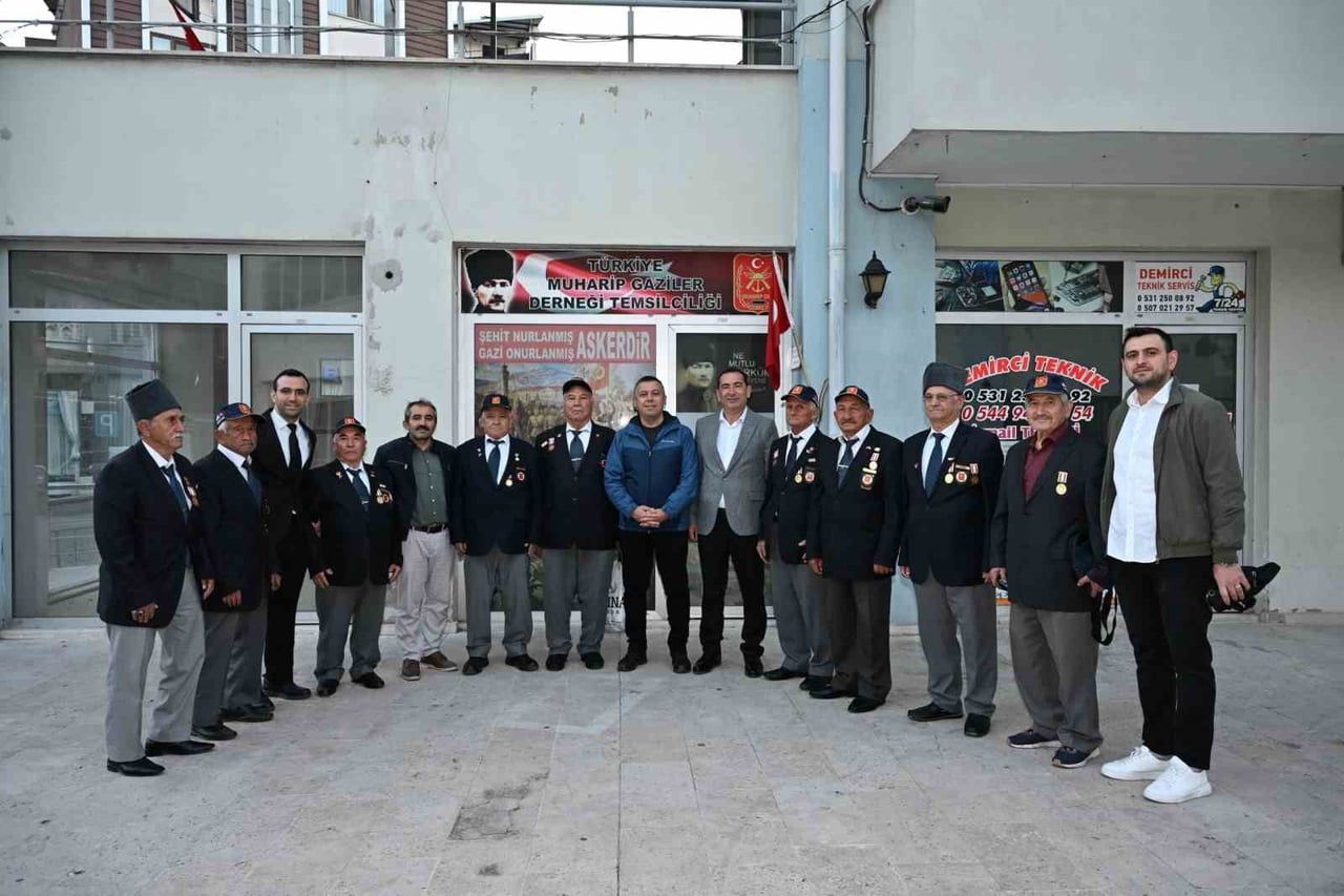 MANİSA’NIN DEMİRCİ İLÇESİNDE YAŞAYAN 9 KIBRIS GAZİSİ, 1974 KIBRIS BARIŞ HAREKÂTI’NDA GÖREV...