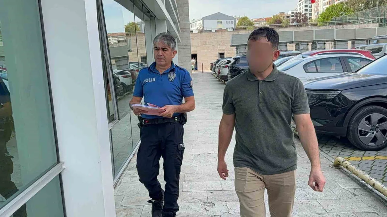 ARAÇ SÜRÜCÜSÜ T.Ş., GÖZALTINA ALINARAK ADLİYE SEVK EDİLDİ.