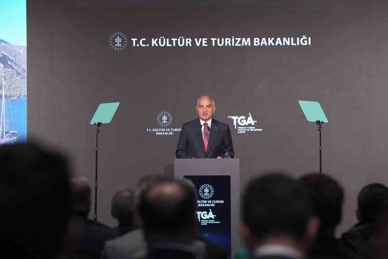 KÜLTÜR VE TURİZM BAKANI MEHMET NURİ ERSOY, TURİZM VERİLERİNİN YANI SIRA KÜRESEL VE BÖLGESEL...