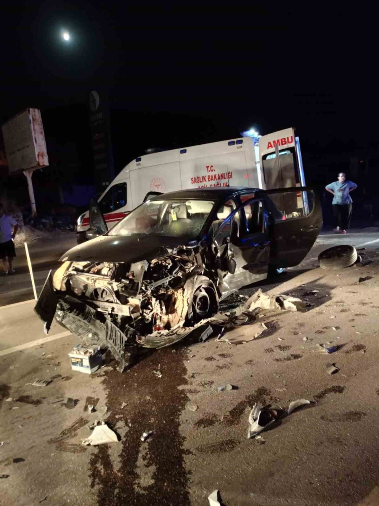 OSMANİYE’DE 3 ARACIN KARIŞTIĞI ZİNCİRLEME KAZADA:5 YARALI
