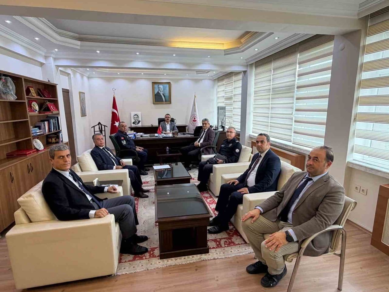AYDIN'IN SULTANHİSAR İLÇESİNDE, 29 EKİM CUMHURİYET BAYRAMI KUTLAMA PROGRAMINA YÖNELİK HAZIRLIKLAR...