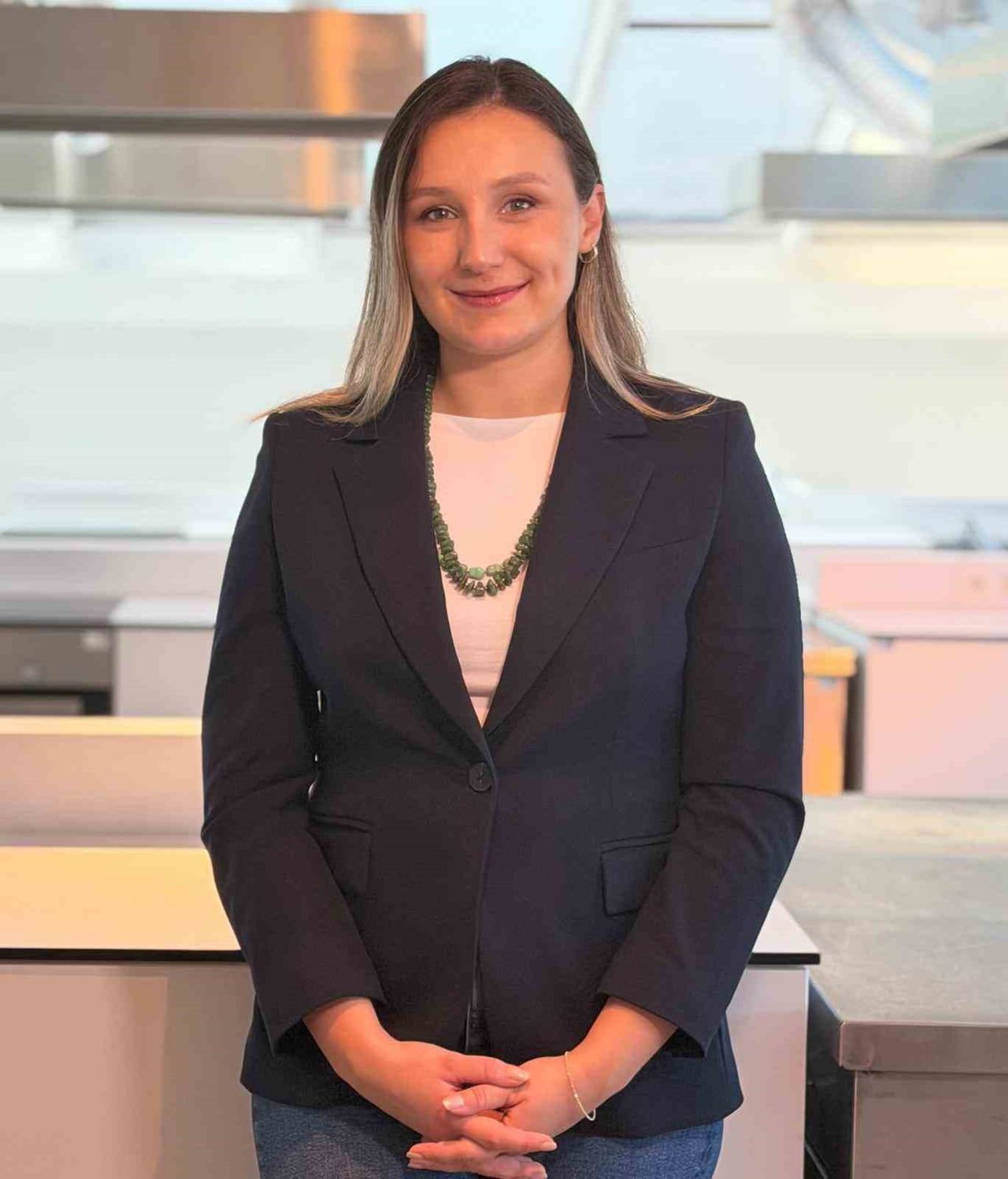 DR. ÖĞR. ÜYESİ İLAYDA ALTUNCEVAHİR