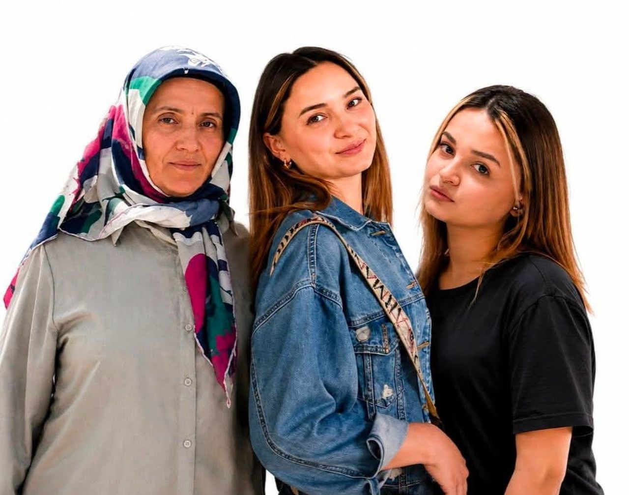 ANNE İLE 2 KIZI İÇİN BUGÜN GÖRELE İLÇE MERKEZİNDEKİ HASAN AĞA CAMİİ'NDE CUMA NAMAZI SONRASINDA...