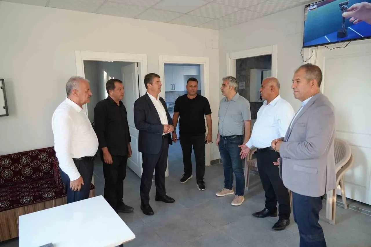 ADIYAMAN BELEDİYESİ TARAFINDAN TAKSİCİ ESNAFININ TALEBİ ÜZERİNE YAPILAN İLK KALICI TAKSİ DURAĞI...
