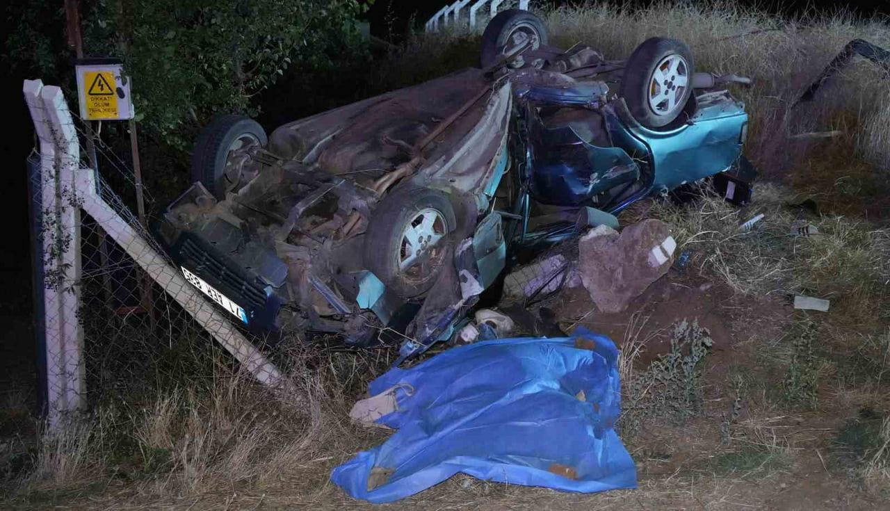 KIRIKKALE'DE KONTROLDEN ÇIKARAK TAKLA ATAN FİAT-TOFAŞ OTOMOBİLİN HURDAYA DÖNDÜĞÜ KAZADA 17...