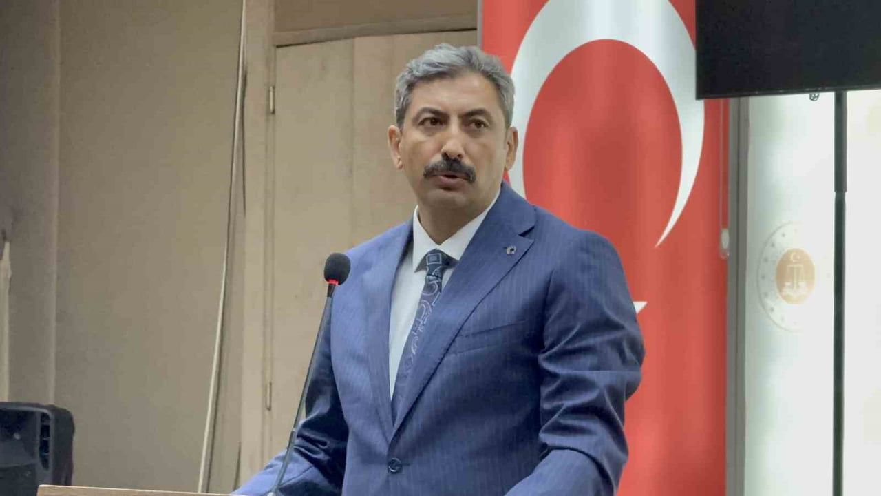 SAMSUN CUMHURİYET BAŞSAVCISI MUSTAFA ÇAKMAK, YENİ ADLİ YILIN AÇILIŞINDA KONUŞMA YAPTI