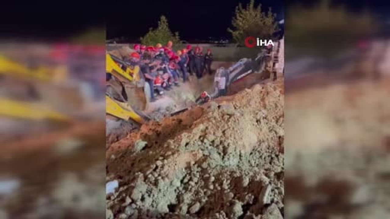 Büyükçekmece’de toprak kayması: 2 kişi toprak altında kaldı