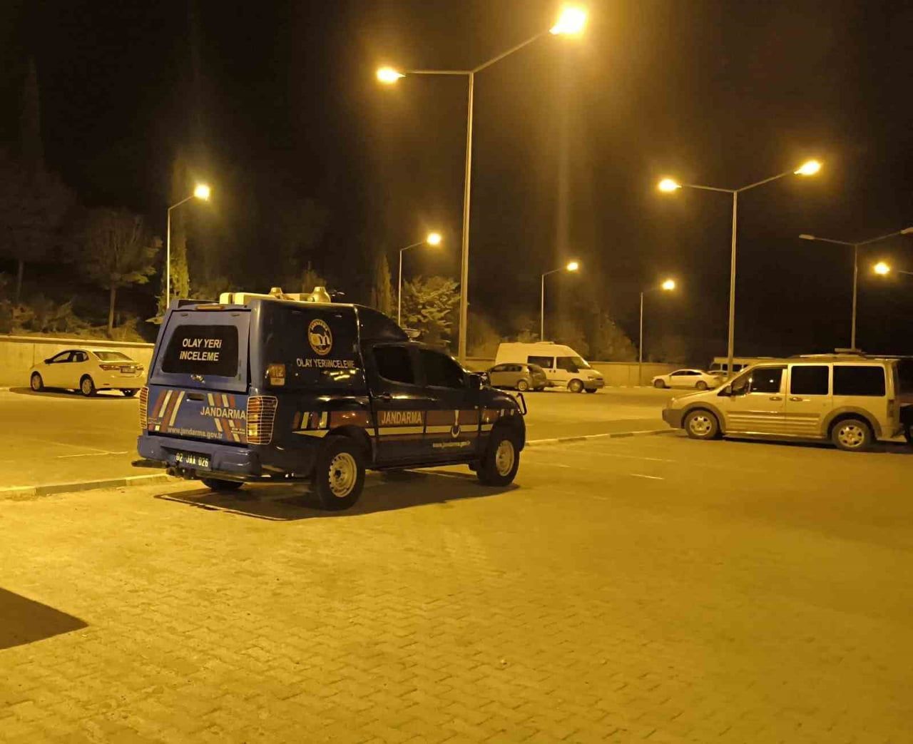 ADIYAMAN’IN BESNİ İLÇESİNDE FISTIK BAHÇESİNDE TÜFEKLE VURULAN 12 YAŞINDAKİ ÇOCUK AĞIR...