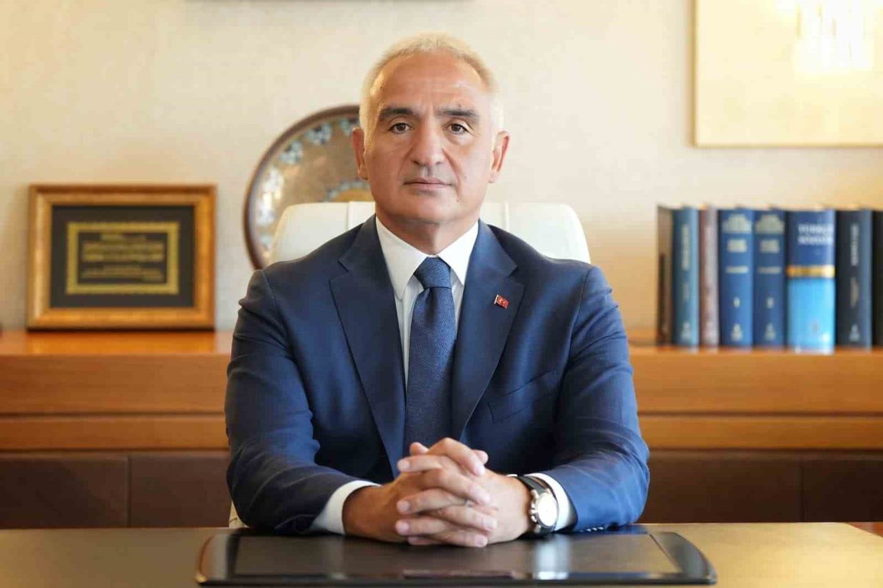 KÜLTÜR VE TURİZM BAKANI MEHMET NURİ ERSOY