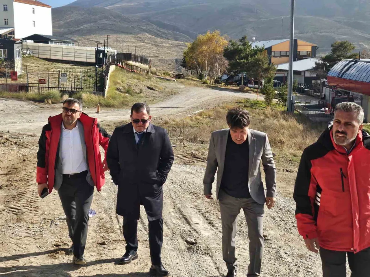 GENÇLİK VE SPOR İL MÜDÜRÜ ALİ İHSAN KABAKCI, ERCİYES KAYAK MERKEZİ’NE KAZANDIRILMAKTA OLAN DAĞ...