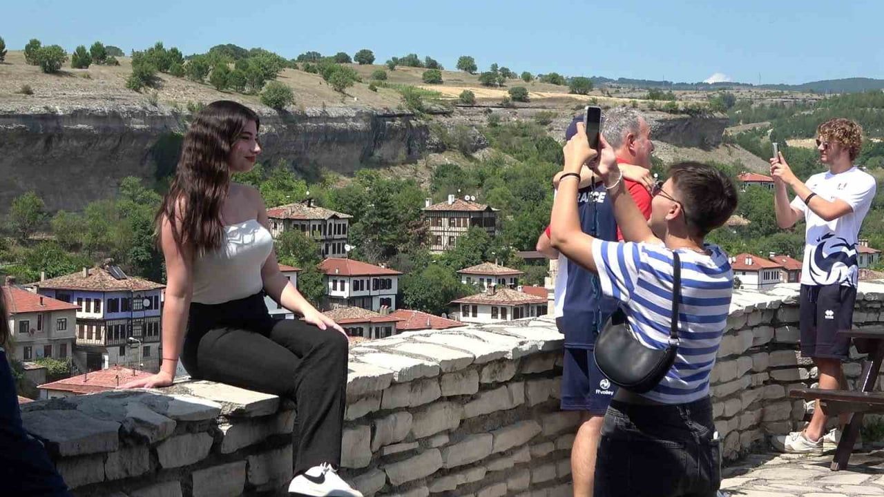UNESCO DÜNYA MİRAS LİSTESİNDE YER ALAN KARABÜK’ÜN SAFRANBOLU İLÇESİNDE YILIN İLK 6 AYINDA...