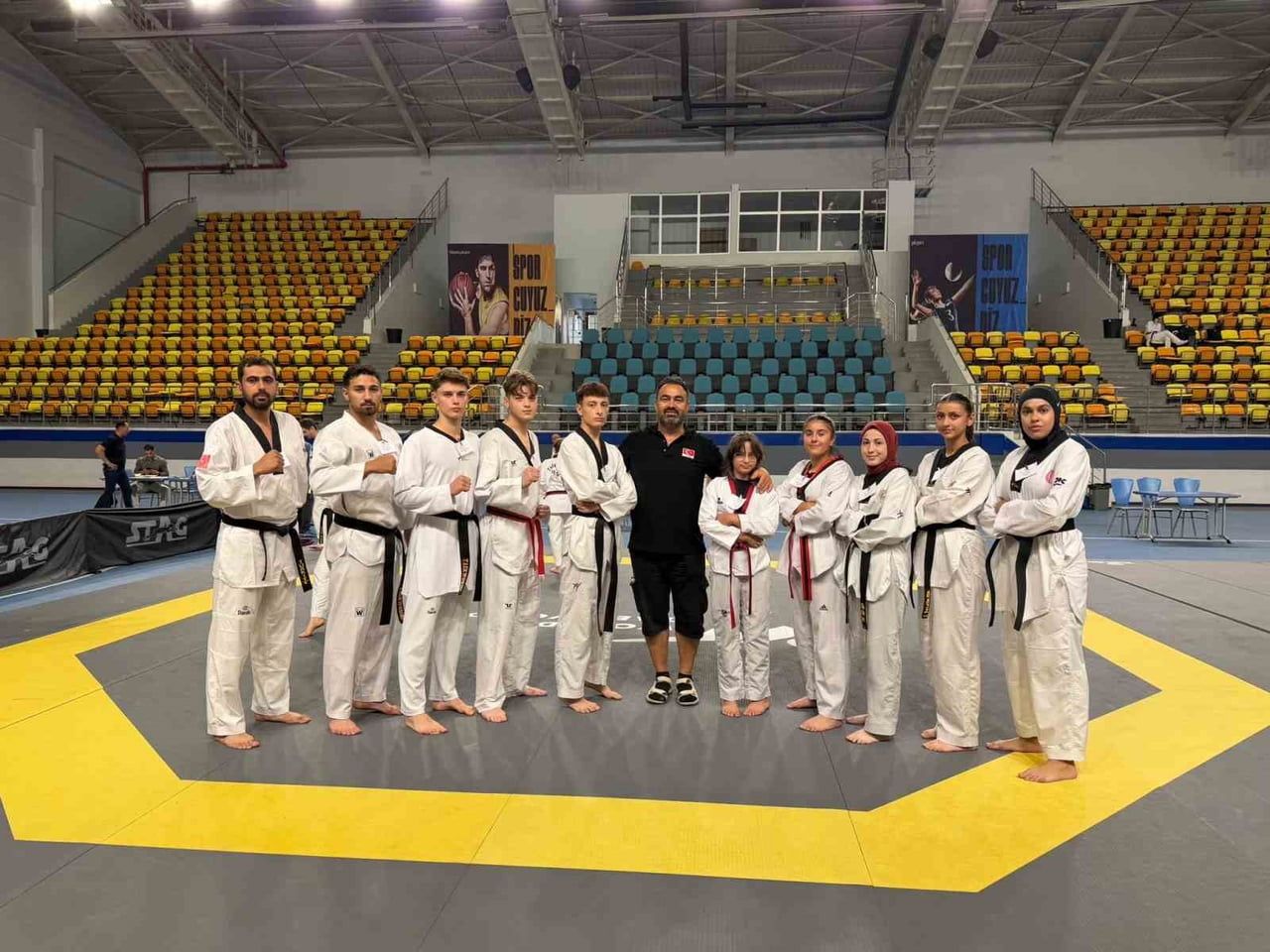 TAEKWONDO SİYAH KUŞAK POOM/DAN TERFİ SINAVI GERÇEKLEŞTİRİLDİ. KAYSERİ YAYTANSAY KULÜBÜNDEN 10...