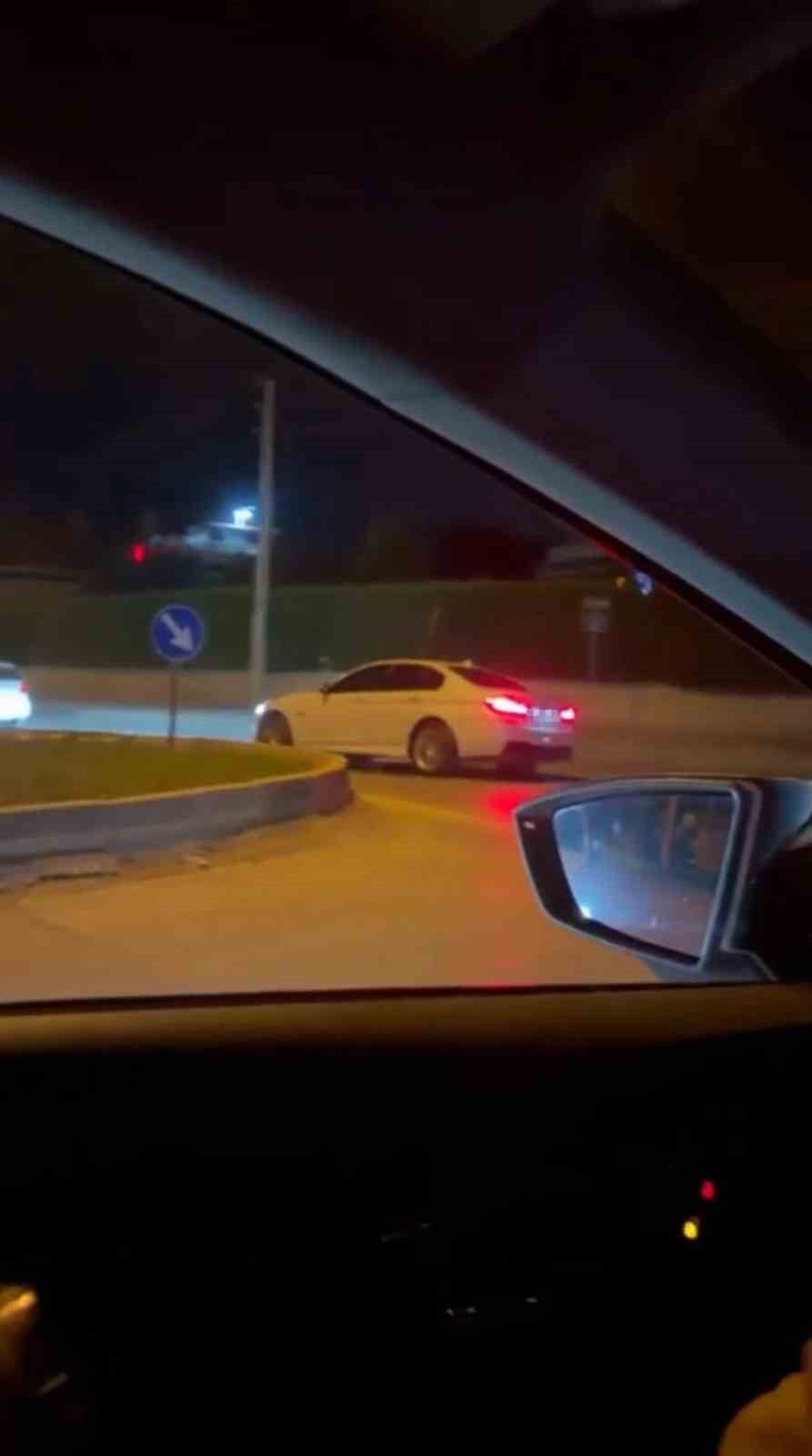 BURSA’NIN İNEGÖL İLÇESİNDE AHMET TÜRKEL ÇEVRE YOLU ÜZERİNDE DRİFT YAPAN 20 YAŞINDAKİ SÜRÜCÜ...