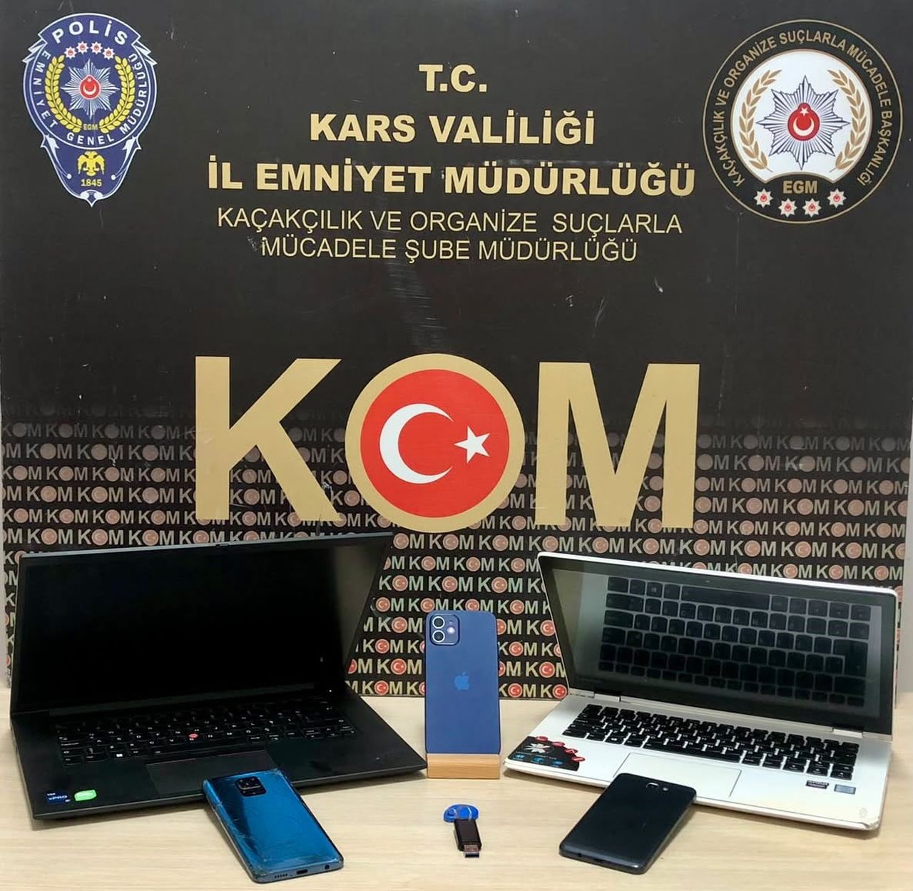 KARS VE BURSA’DA ZİMMET VE SAHTECİLİK OPERASYONU: 2 TUTUKLAMA(KARS-İHA)
