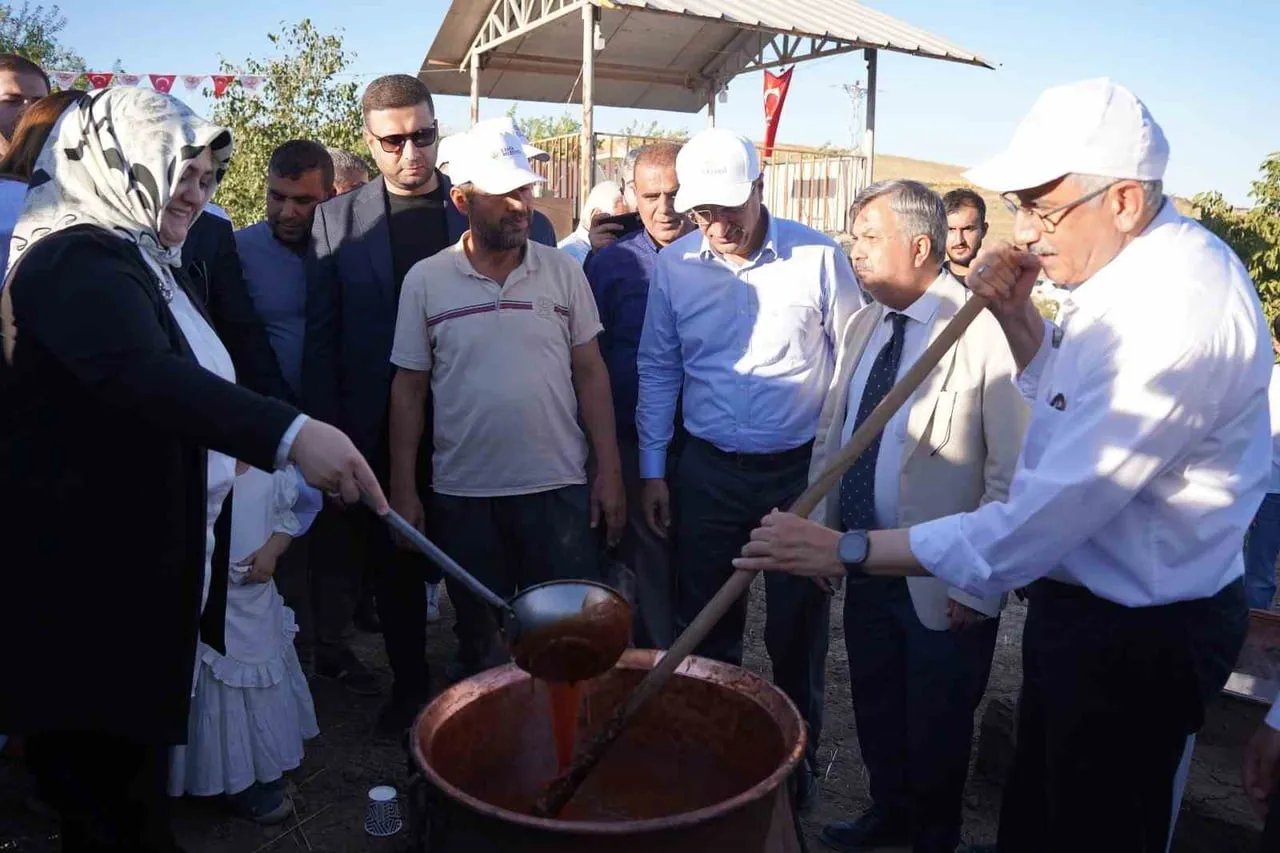 ADIYAMAN’IN KAHTA İLÇESİNDE, ÜZÜM BAĞCILIĞININ TANITILMASI, YÖRESEL ÜRETİMİN DESTEKLENMESİ VE...