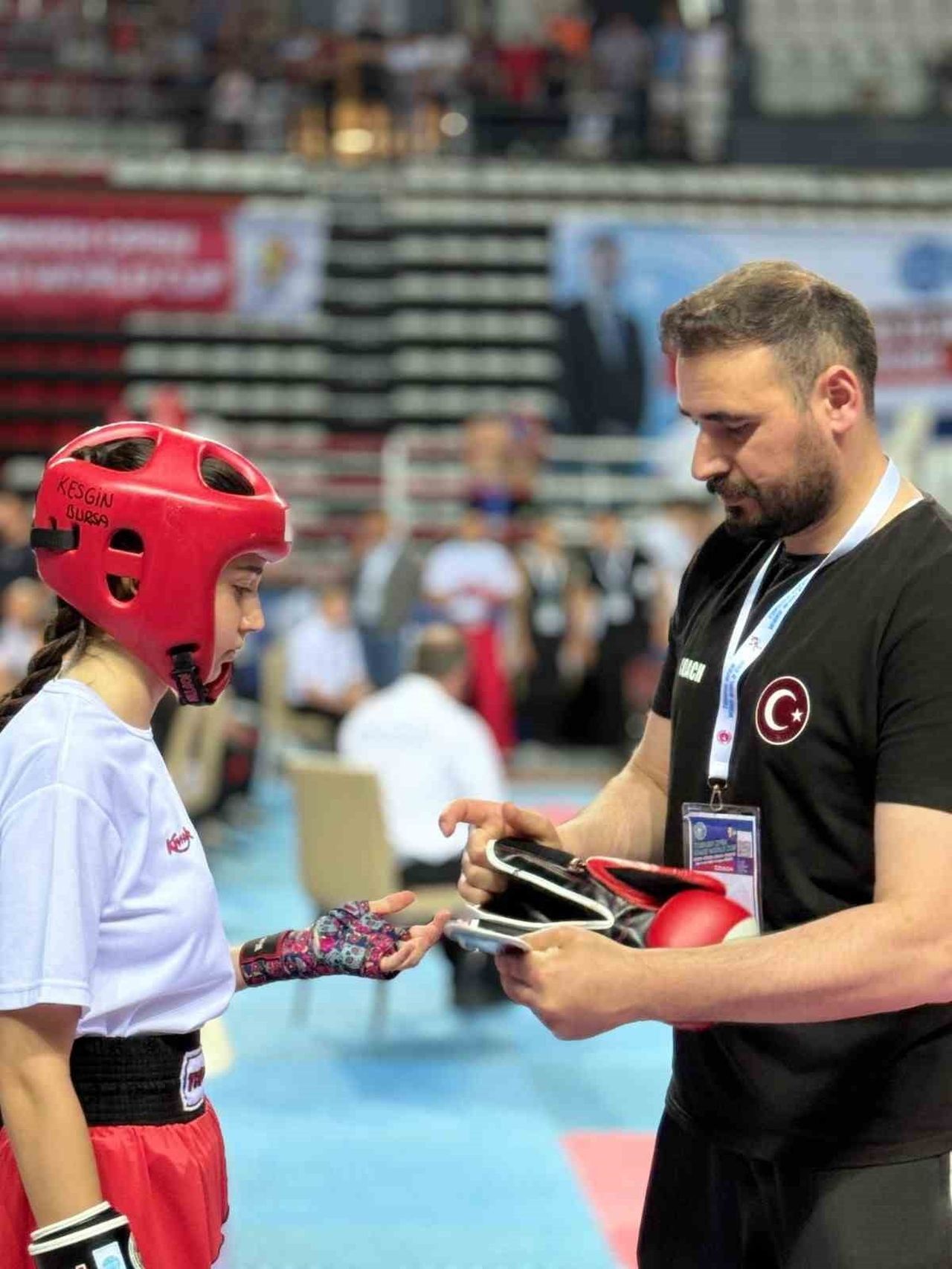 OLTULU KİCK BOKS MİLLİ TAKIM ANTRENÖRÜ VE 5. KADEME TEKNİK DİREKTÖR EKREM KESGİN, İTALYA’DA...