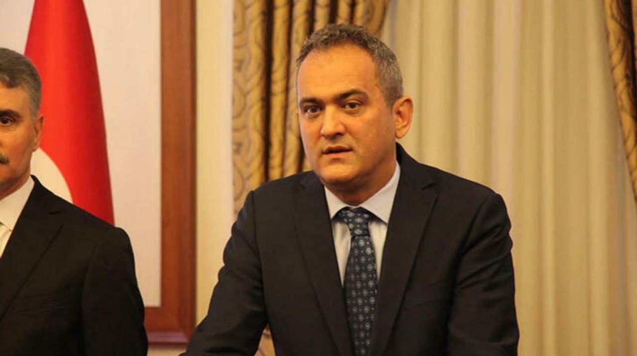 Bakan Mahmut Özer 12. sınıflar devamsızlıktan kalmayacak açıklamasını yaptı