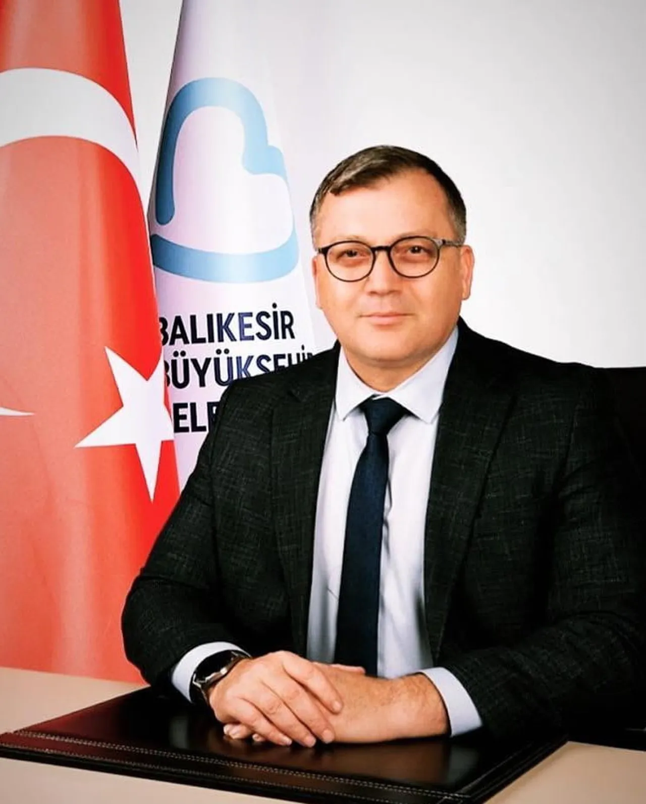 BALIKESİR BÜYÜKŞEHİR BASIN YAYIN VE HALKLA İLİŞKİLER DAİRE BAŞKANI MUTLU TANRIKULU İSTİFA...