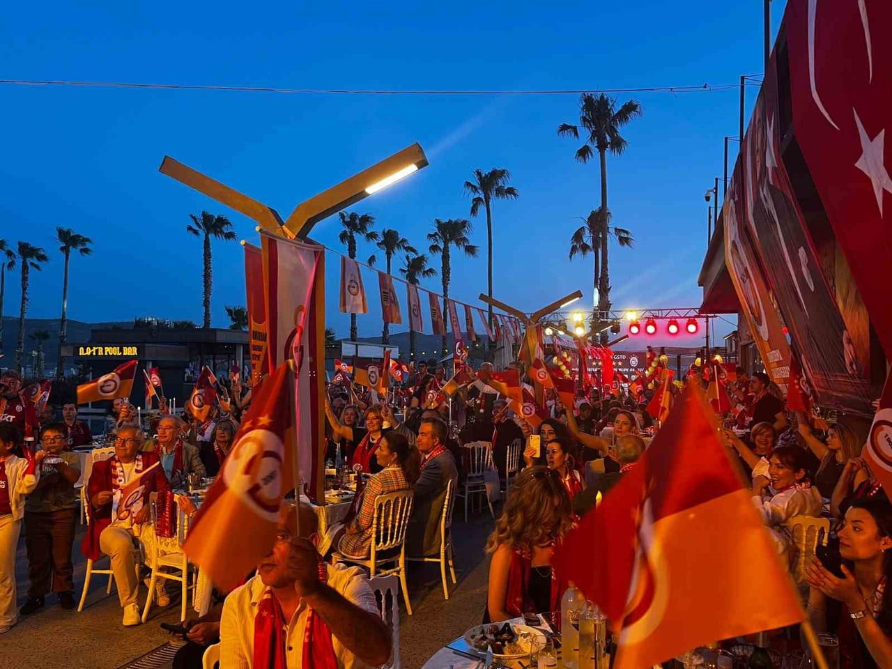 BANDIRMA’DA GALATASARAY’IN 26. ŞAMPİYONLUĞU COŞKUYLA KUTLANDI