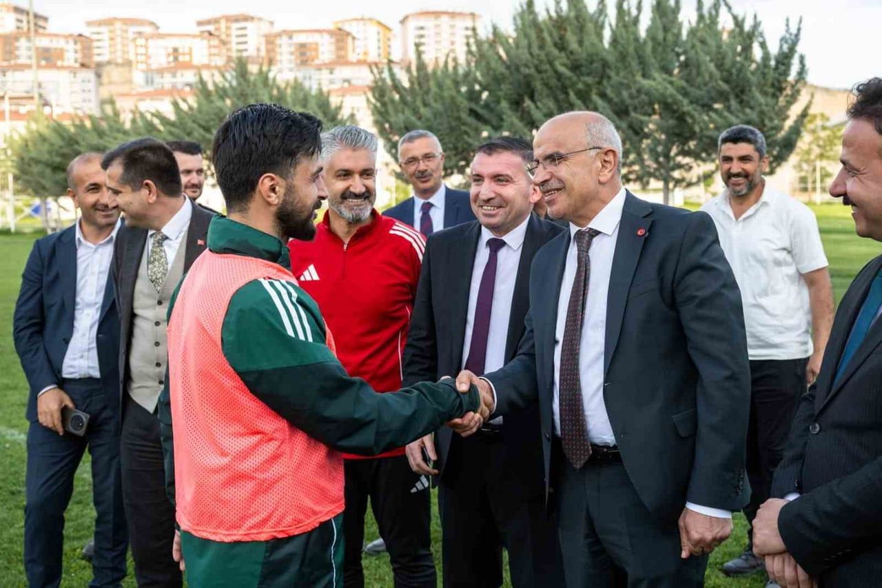 BAŞKAN ER’DEN MALATYA YEŞİLYURTSPOR'A MORAL ZİYARETİ