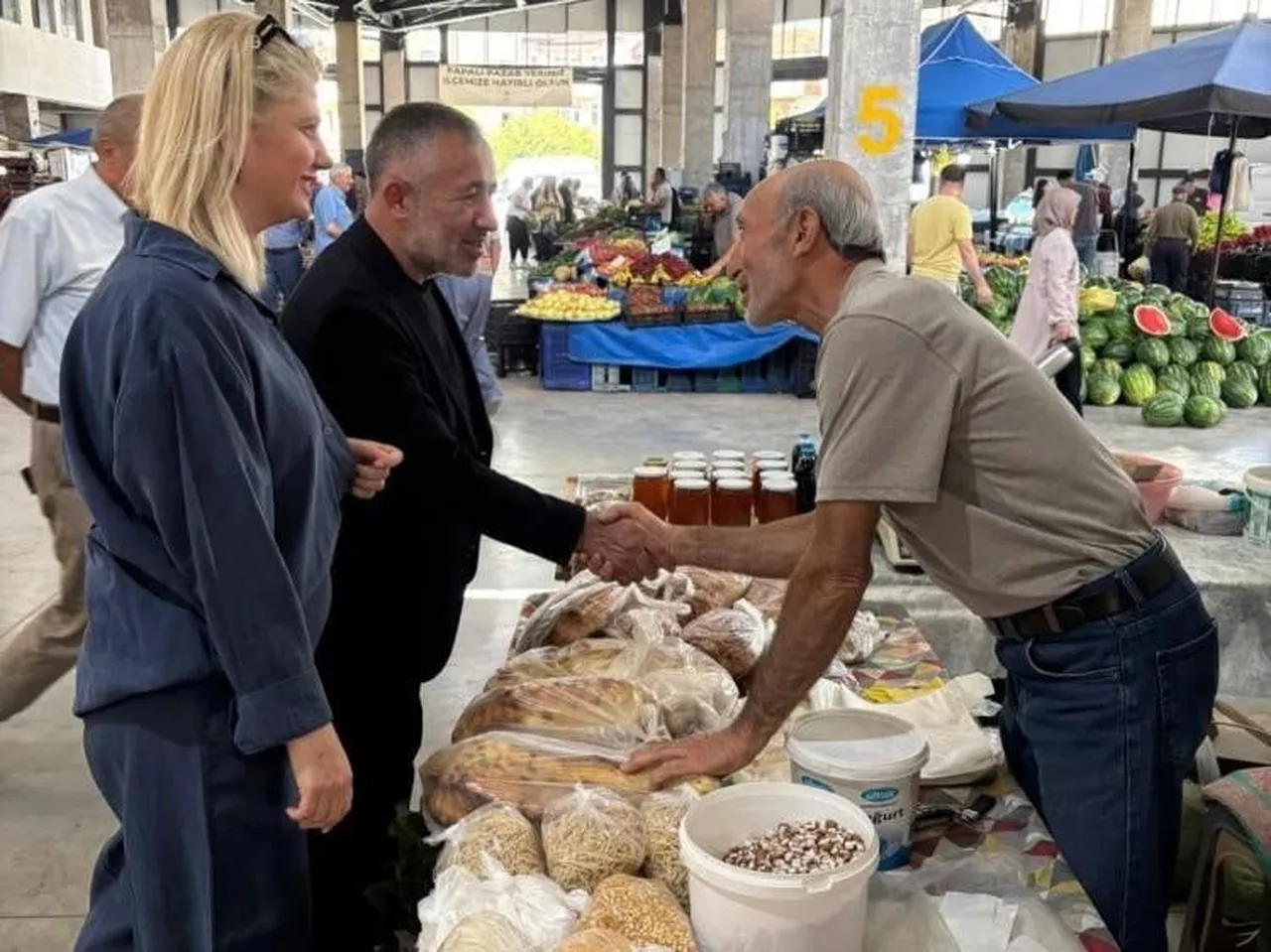 BAŞKAN YILDIRIM, GÖLPAZARI'NDA VATANDAŞLAR İLE BULUŞTU