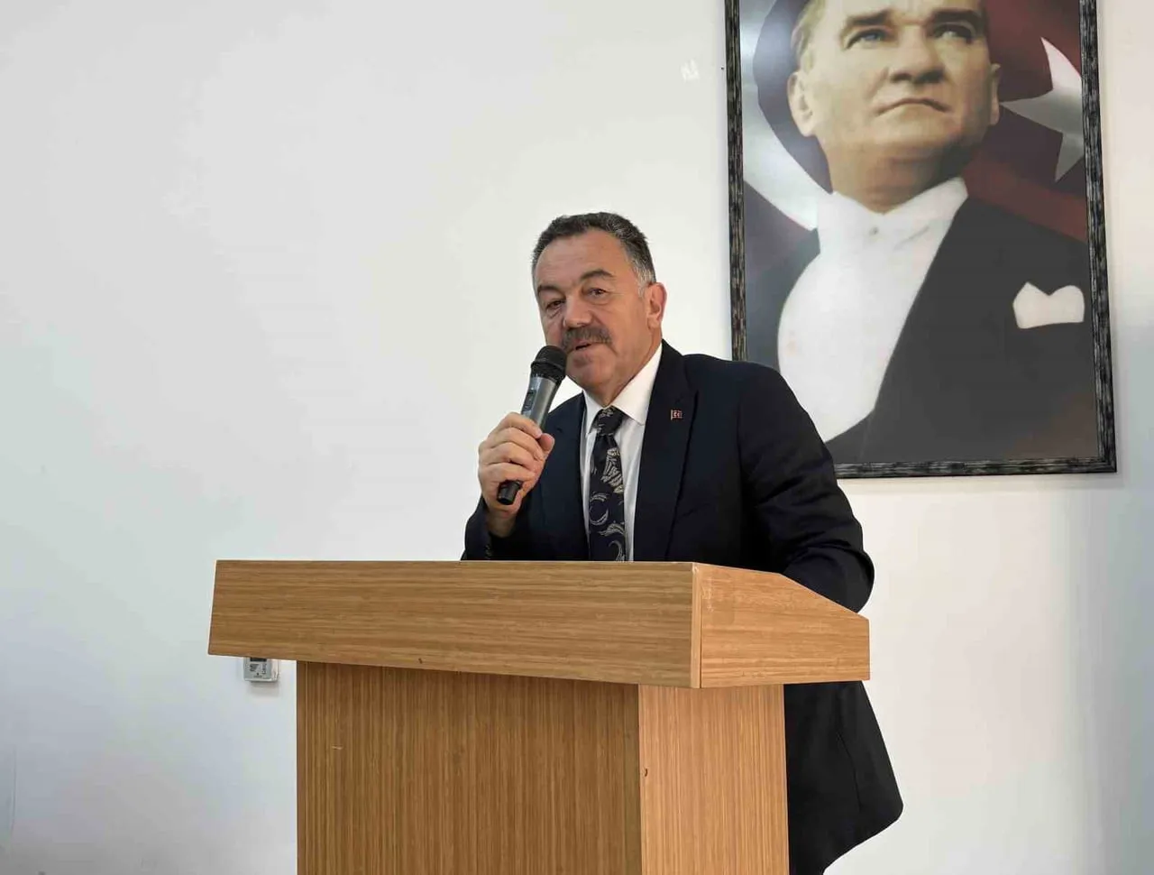 BAŞKANLIĞA ALİ YAVUZ SEÇİLDİ.