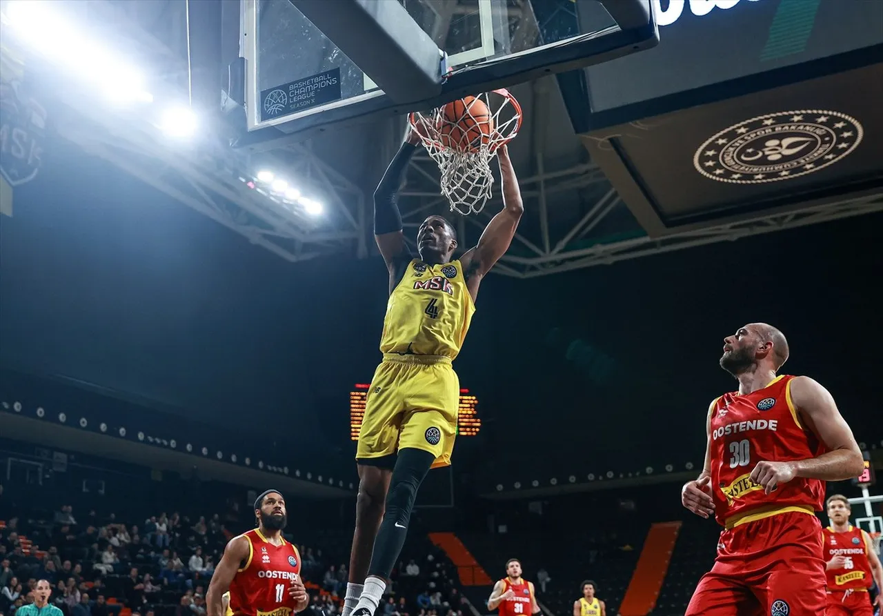 Basketbol FIBA Şampiyonlar Ligi G Grubu 6. ve son haftasında Mersin Spor ile Belçika temsilcisi...