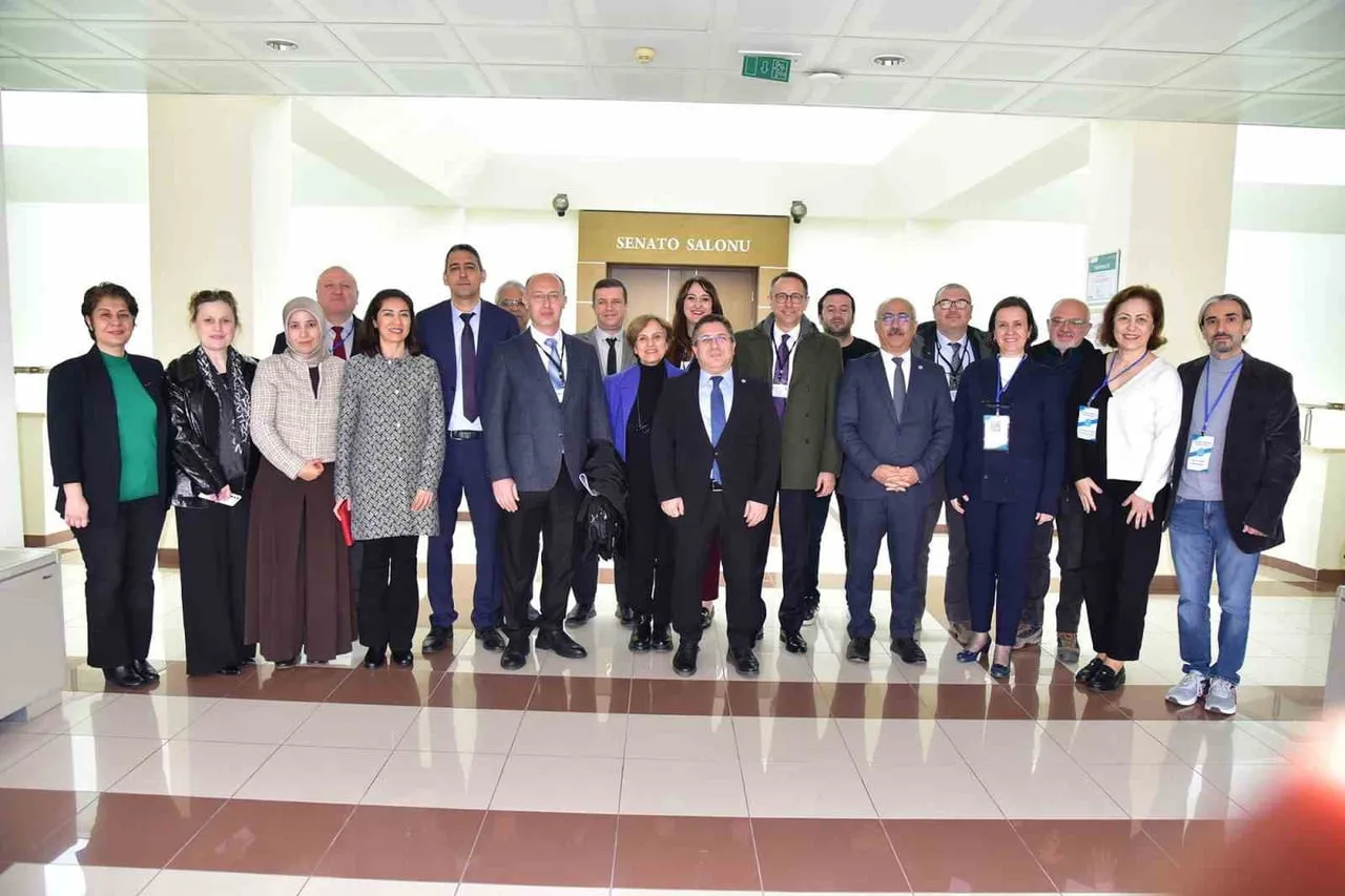 BAÜN BİYOLOJİ BÖLÜMÜNÜN EĞİTİM KALİTESİ FEDEK TARAFINDAN TESCİLLENDİ