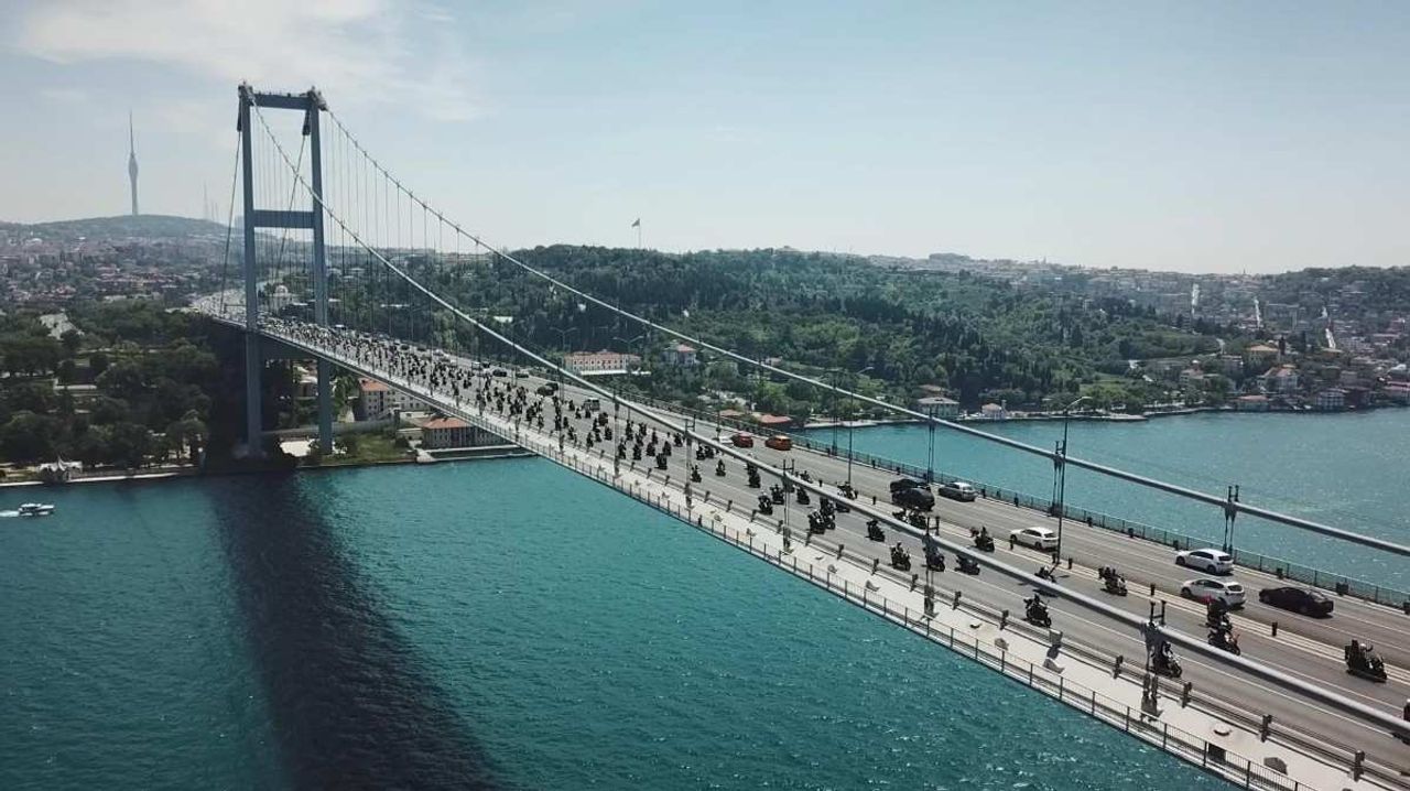 bayramda otoyollar ücretsiz mi