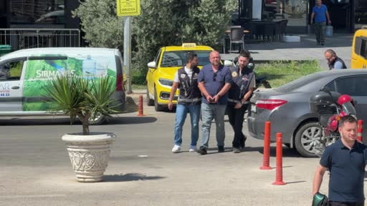 Edirne Belediyesi'nde 200 bin avroluk rüşvet iddiası: Şüpheli adliyeye sevk edildi