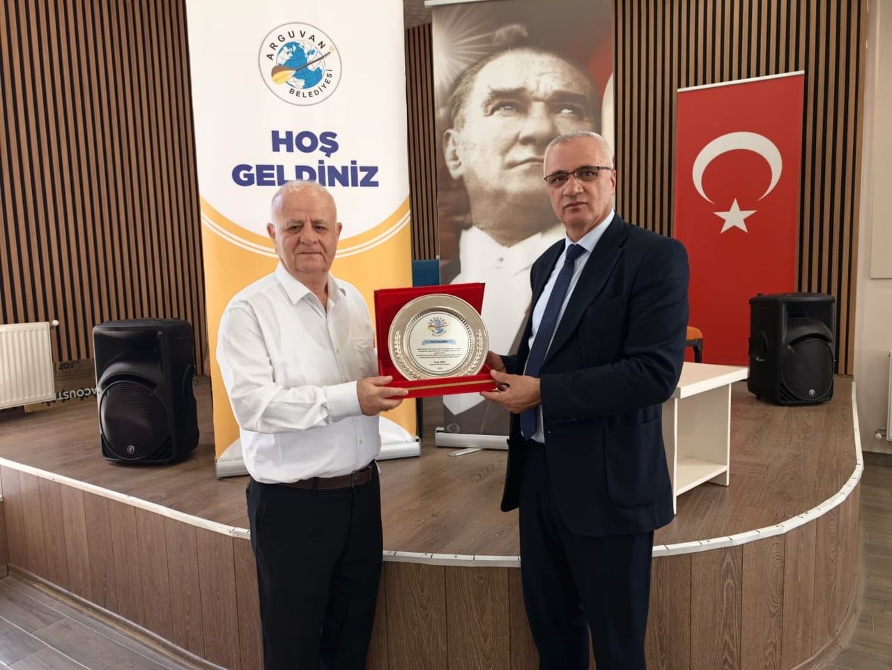 32 YILLIK MESAİSİNİN ARDINDAN EMEKLİ OLDU