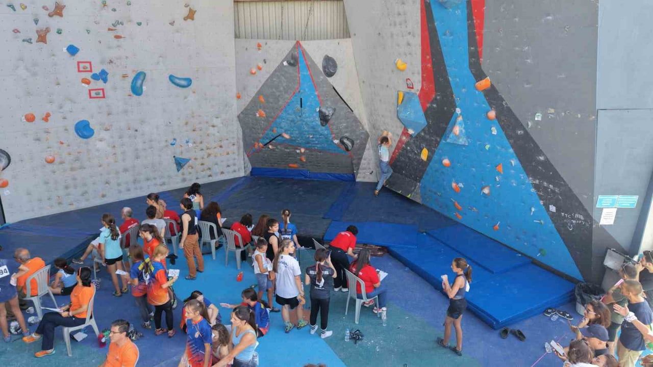 NİLÜFER BELEDİYESİ’NİN BU YIL İLK KEZ DÜZENLEDİĞİ TIRMANIŞ BRANŞINDAKİ NİLÜFER BOULDER...