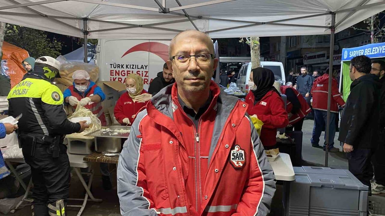TÜRK KIZILAY İSTANBUL AVRUPA YAKASI AFET MÜDAHALE MERKEZ MÜDÜRÜ SELİM ALTINARI
