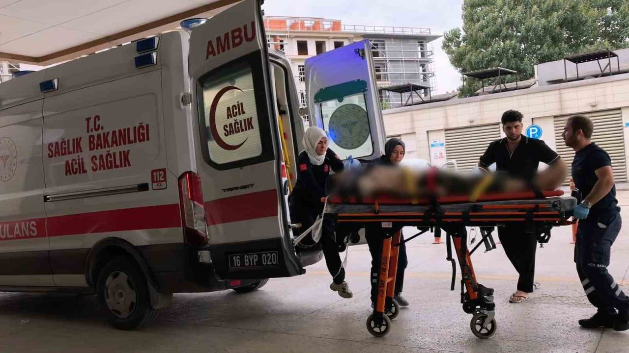 BURSA’NIN İNEGÖL İLÇESİNDE BANYODA FENALAŞARAK KALBİ DURAN GENÇ, KALDIRILDIĞI HASTANEDE HAYATINI...