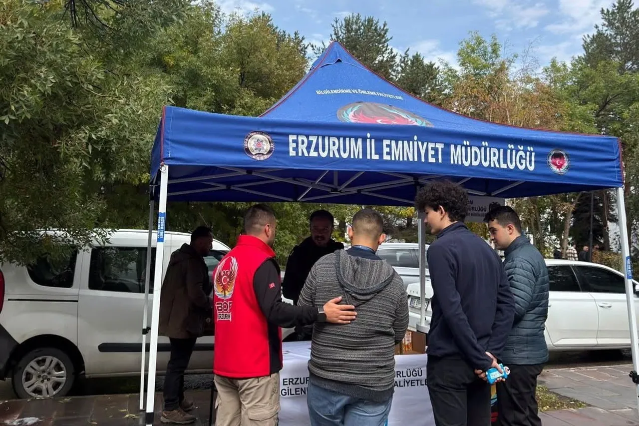 ERZURUM İL EMNİYET MÜDÜRLÜĞÜ TERÖRLE MÜCADELE ŞUBE MÜDÜRLÜĞÜ EKİPLERİ, ATATÜRK ÜNİVERSİTESİ...