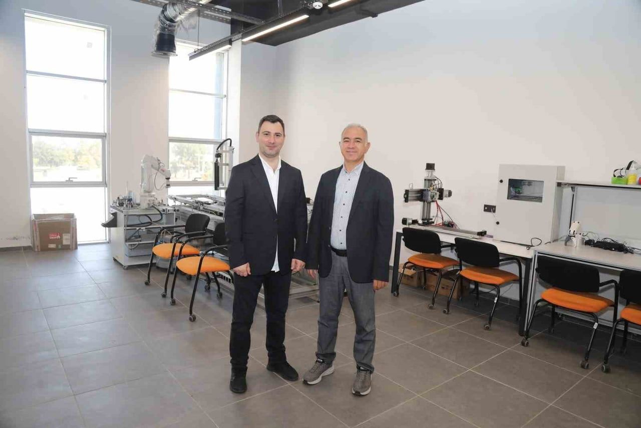 BURSA TEKNİK ÜNİVERSİTESİ (BTÜ), GELENEKSEL ELEKTRİK MOTORLARINDAN DAHA HAFİF, KOMPAKT VE ÜRETİMİ...