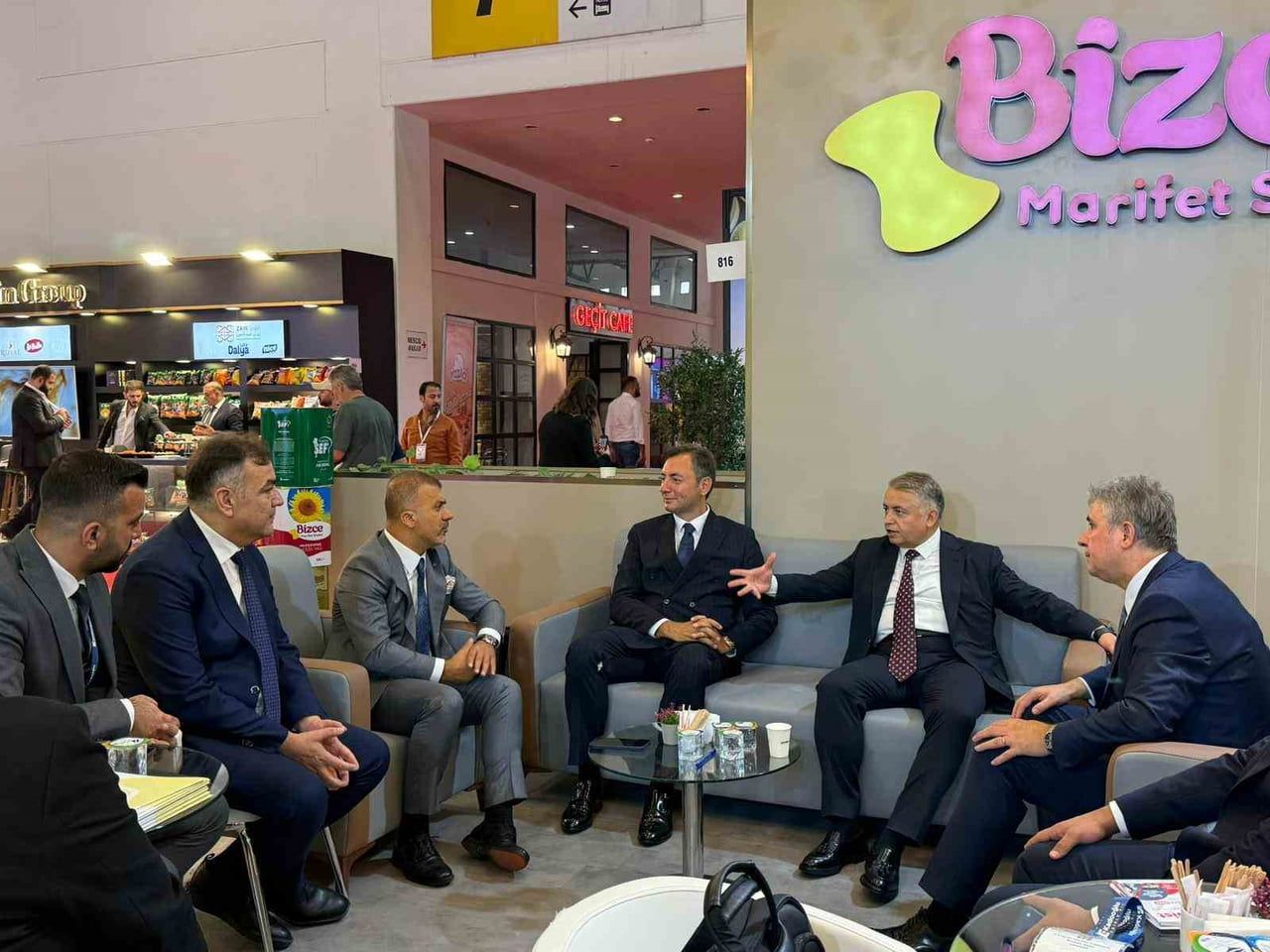 TİCARET BAKANI ÖMER BOLAT İLE TARIM VE ORMAN BAKANI İBRAHİM YUMAKLI’NIN KATILIMIYLA TÜYAP FUAR VE...