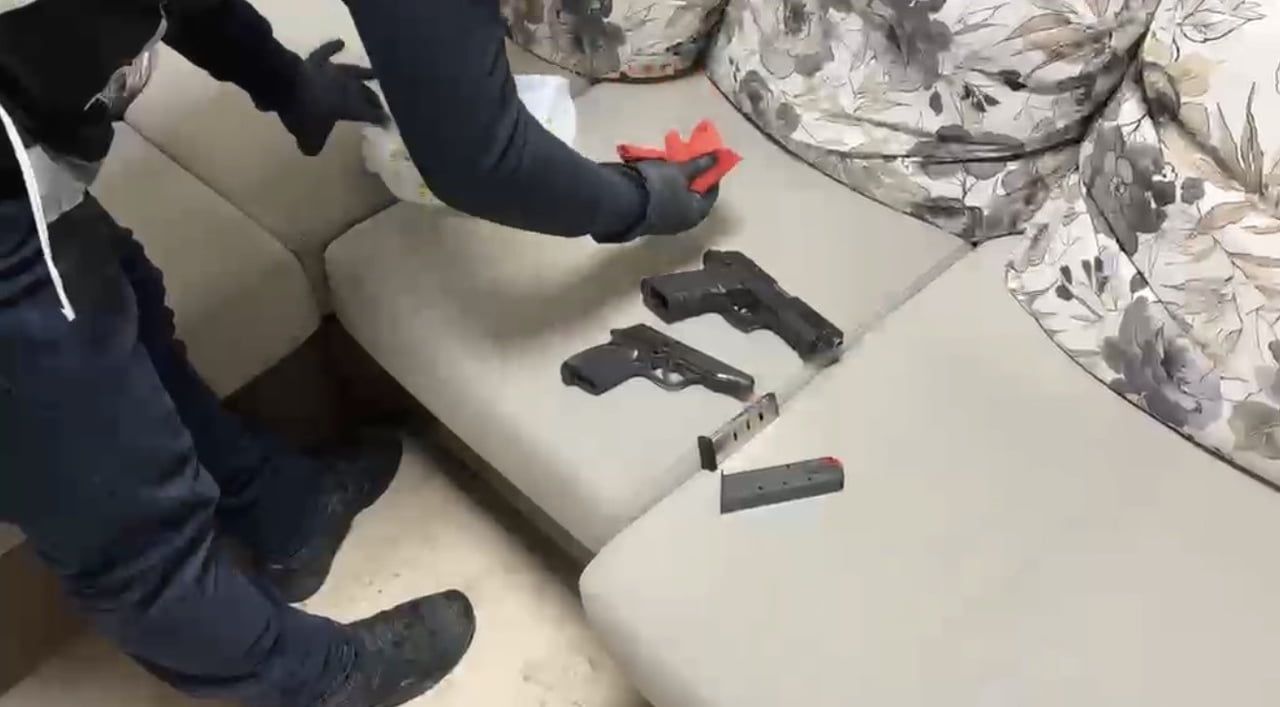 AĞRI'DA SON BİR AYDA DÜZENLENEN OPERASYONLARDA RUHSATSIZ SİLAH VE ÇEŞİTLİ SUÇ UNSURLARI ELE...