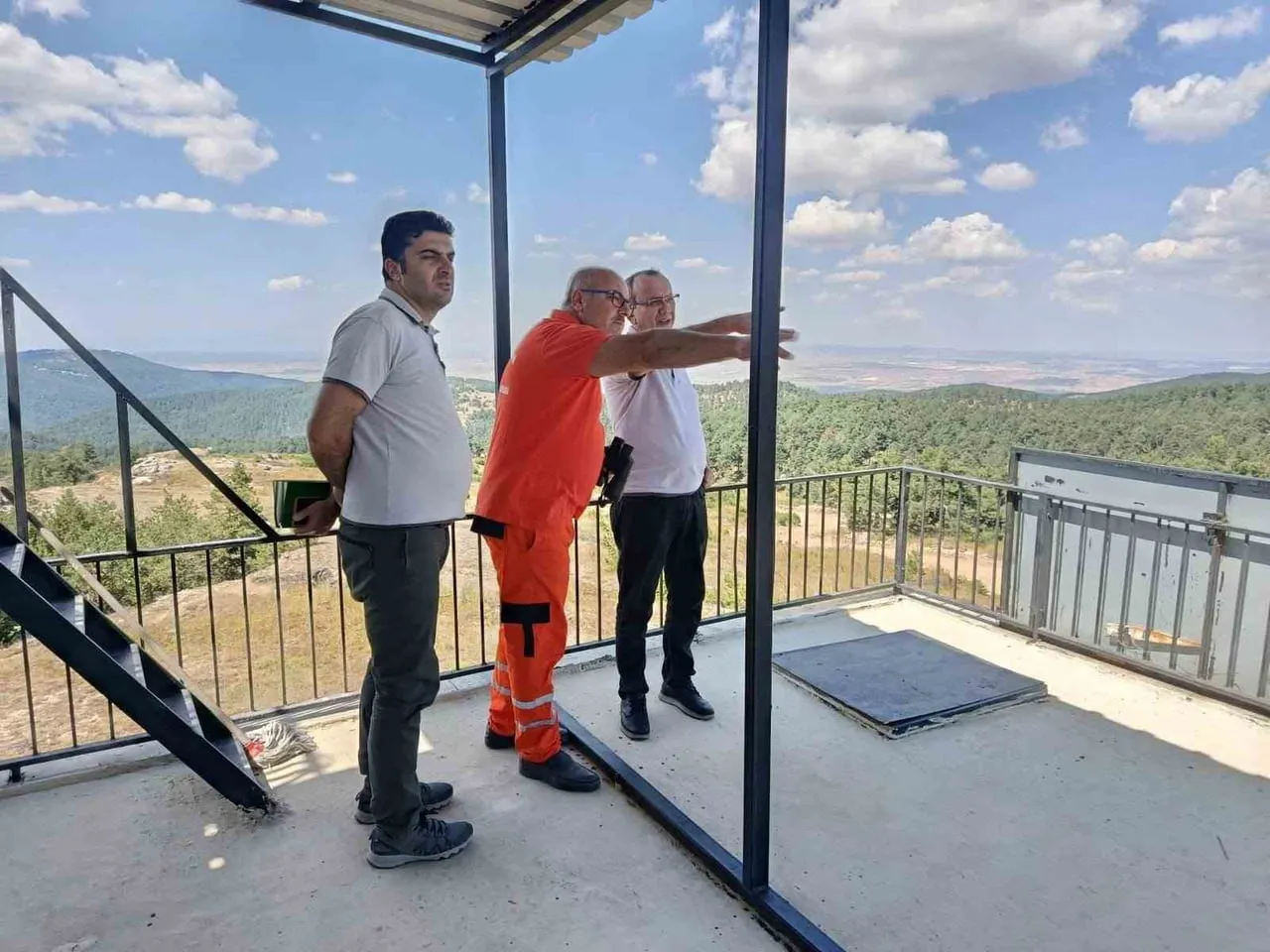 KÜTAHYA’DA ORMAN YANGINLARINA KARŞI SAHA DENETİMLERİ SÜRÜYOR