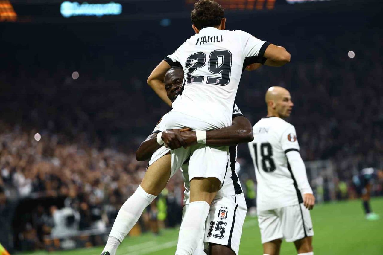 İLHAN FAKILI’DAN 3. GOL SEVİNCİ