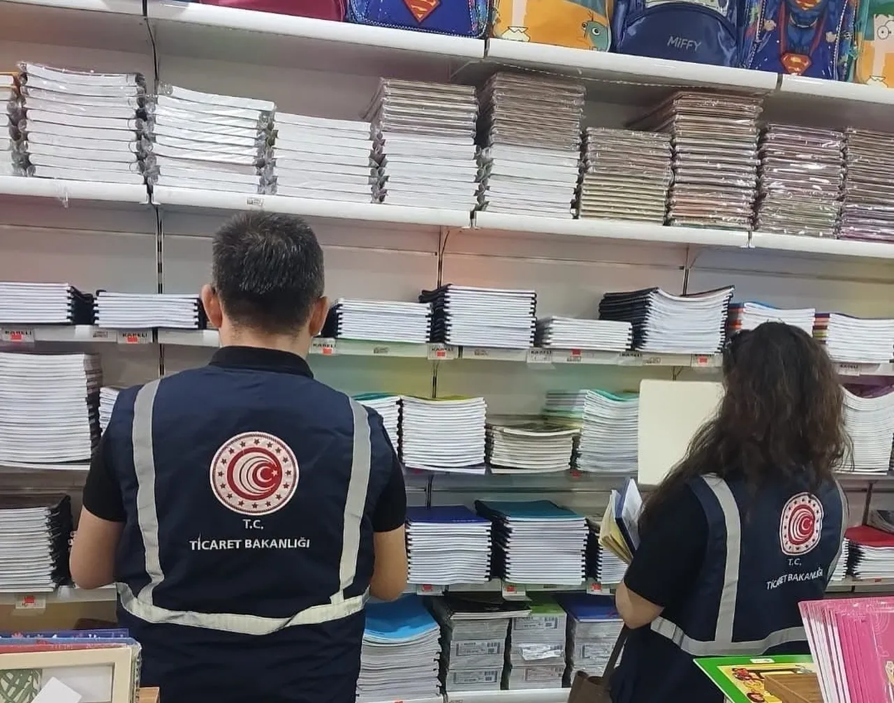 BOLU’DA YENİ EĞİTİM-ÖĞRETİM YILI ÖNCESİ KIRTASİYE VE OKUL ÜRÜNLERİNE YÖNELİK DENETİMLERDE 6 BİN...