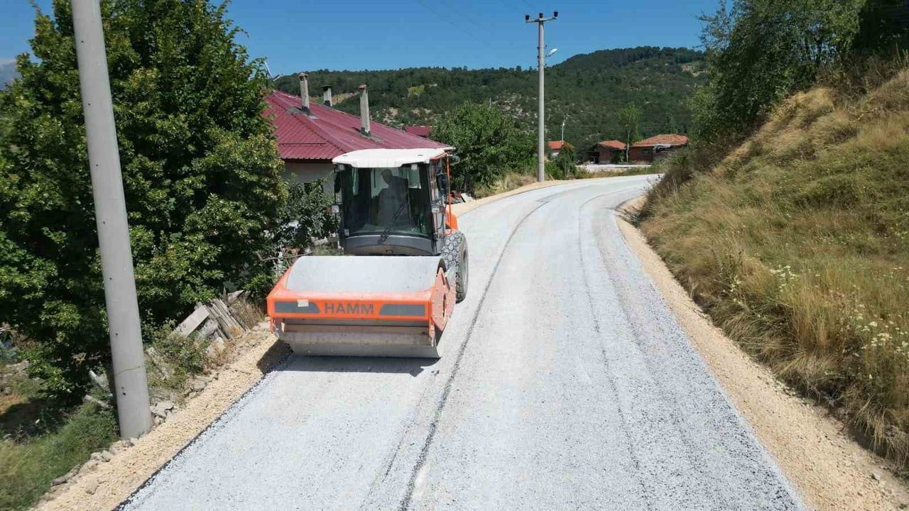 BURSA BÜYÜKŞEHİR BELEDİYESİ, İL GENELİNDE BAŞLATILAN ULAŞIM TEYAKKUZU ÇERÇEVESİNDE KELES İLÇESİNE...