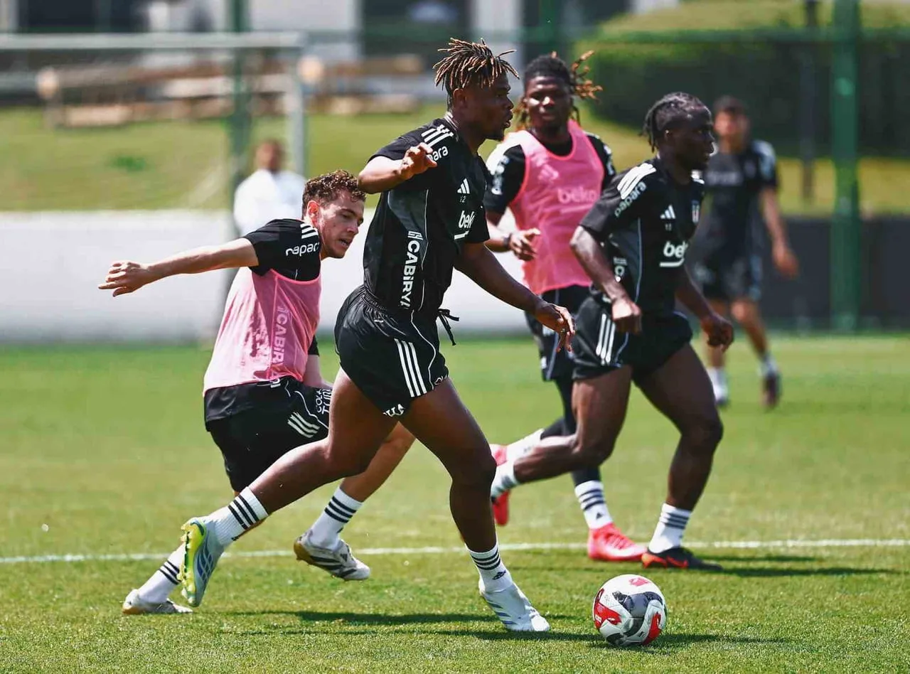 BEŞİKTAŞ, TRENDYOL SÜPER LİG'İN 34. HAFTASINDA DEPLASMANDA ÇAYKUR RİZESPOR İLE OYNAYACAĞI...