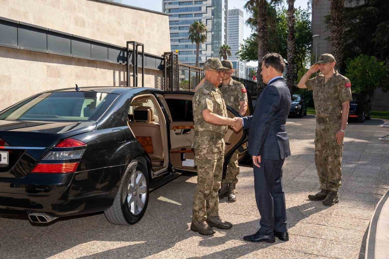EGE ORDUSU KOMUTANLIĞI GÖREVİNİ YÜRÜTÜRKEN EMEKLİYE AYRILAN ORGENERAL İRFAN ÖZSERT DE BAŞSAVCI ALİ...