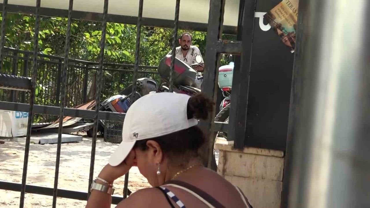 ANTALYA'DA BİR KİŞİ İNTİHAR GİRİŞİMİNDE BULUNDU. O SIRADA OLAYI GÖREN FRANSIZ BİR TURİST, ADAMIN...