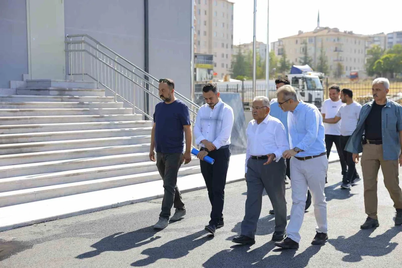 KAYSERİ BÜYÜKŞEHİR BELEDİYE BAŞKANI DR. MEMDUH BÜYÜKKILIÇ, HAYIRSEVER DESTEĞİYLE YAPIM...