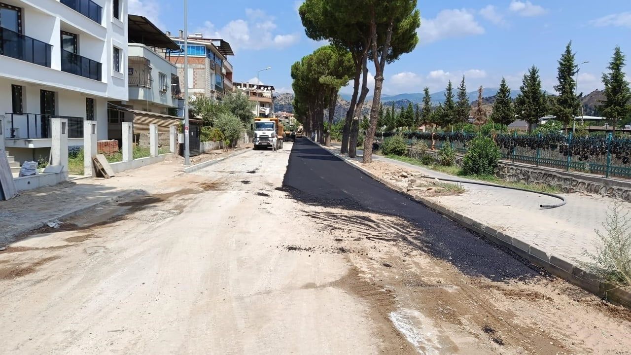 NAZİLİİ BELEDİYESİ AĞUSTOS AYINDA HİZMETLERİNİ SÜRDÜRECEK