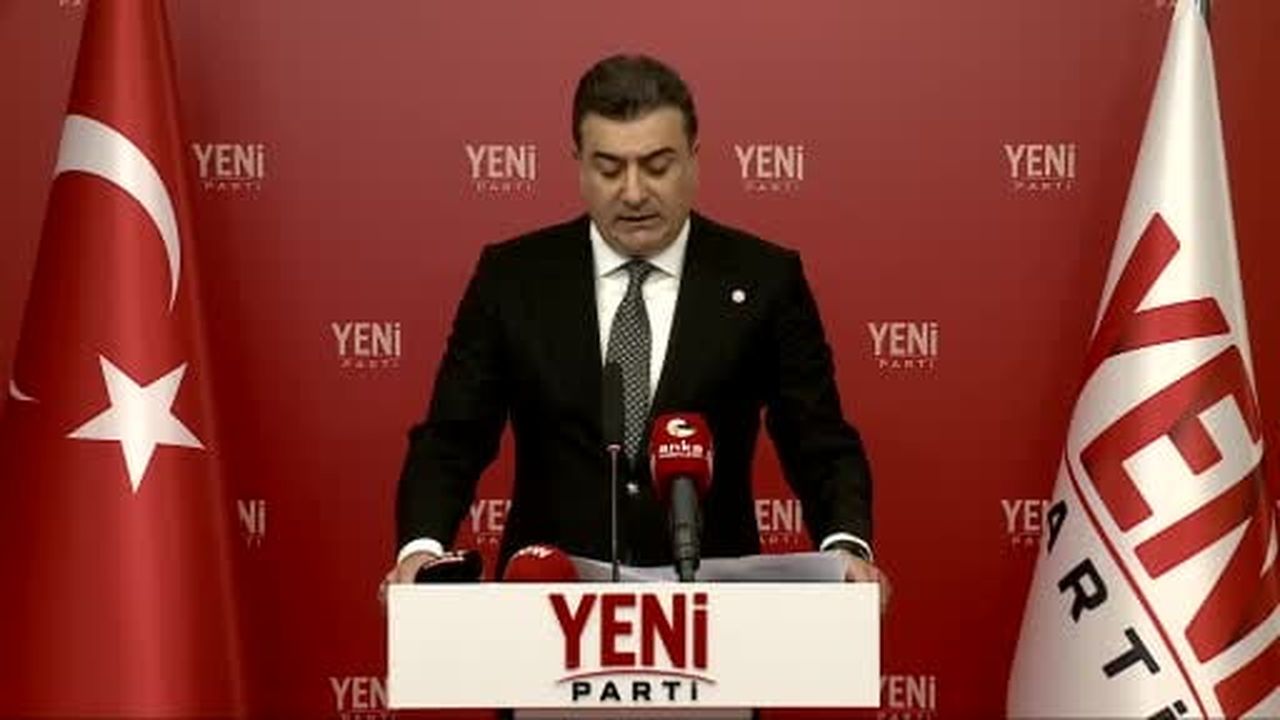 Yeni Parti Sözcüsü Emre: "Türkiye'de Yeni Parti ile Yenilik Partisi'ni karıştıran bir kişi...