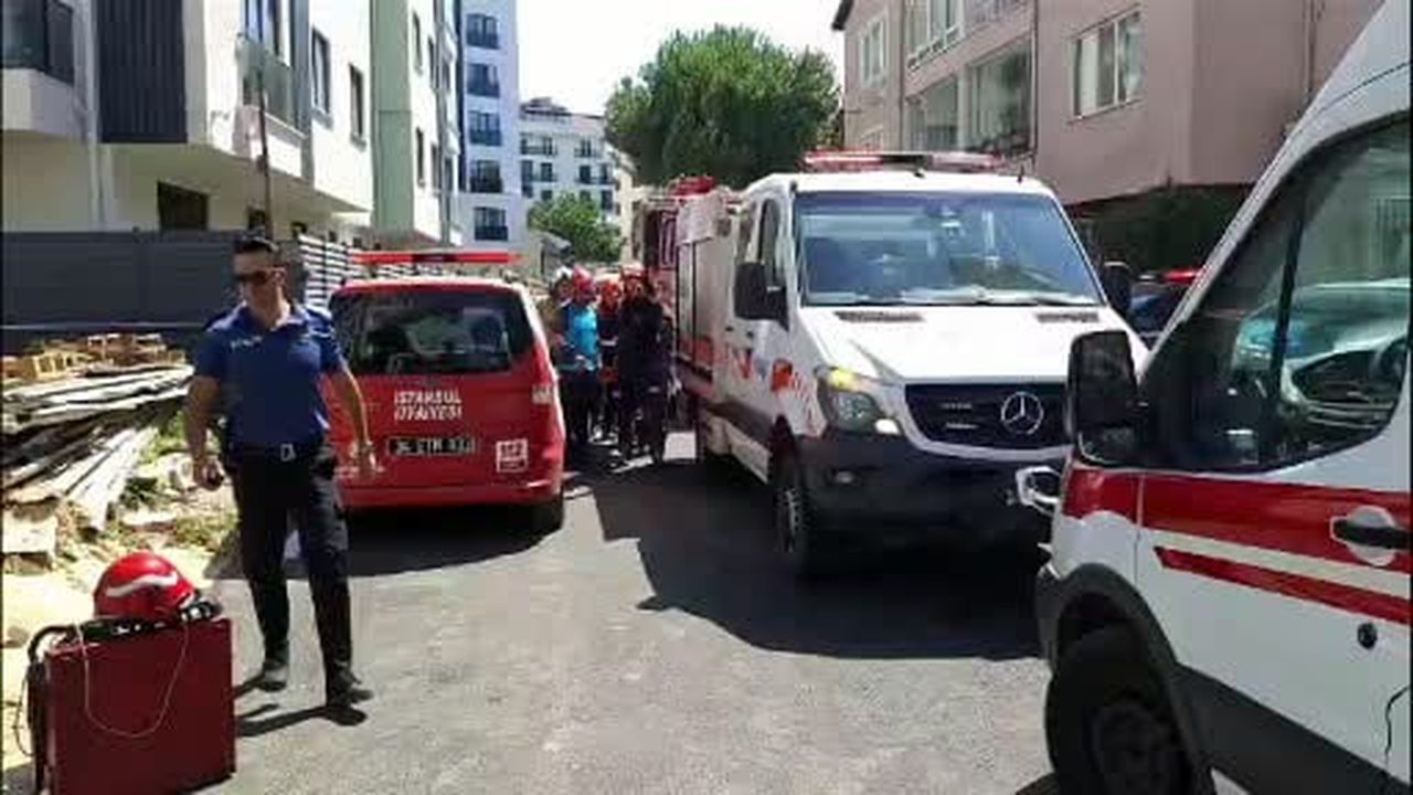 Tuzla'da foseptik çukuruna giren işçi hayatını kaybetti